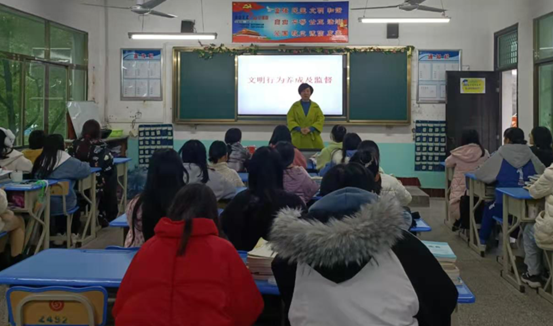 建设文明和谐校园，内化从监督开始