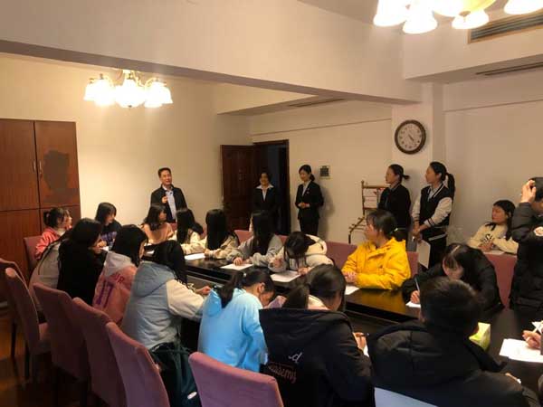 衡阳技师学院经贸系优秀学子赴蓉园实习