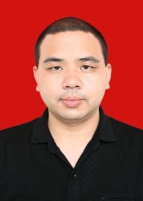 高级讲师     王阳春