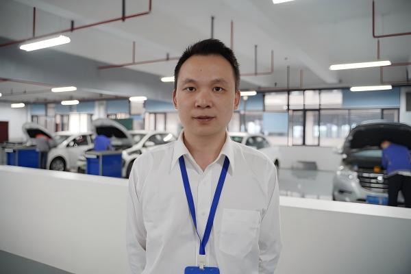 杨臣尉