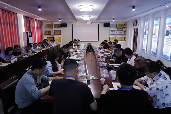 学院召开基层党组织深入贯彻中央八项规定精神学习教育调度会