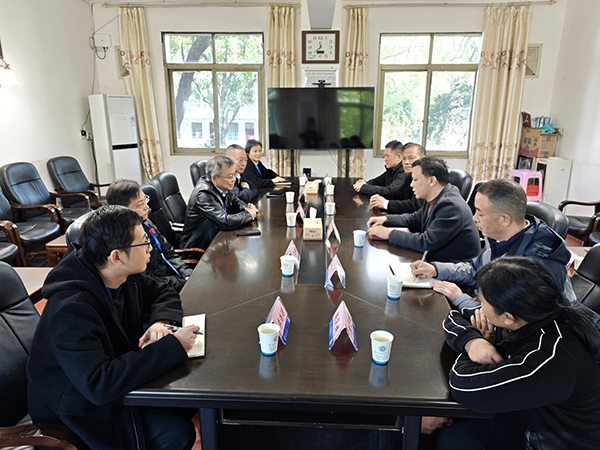 衡东县吴集镇党委书记刘涛率队来我院调研交流